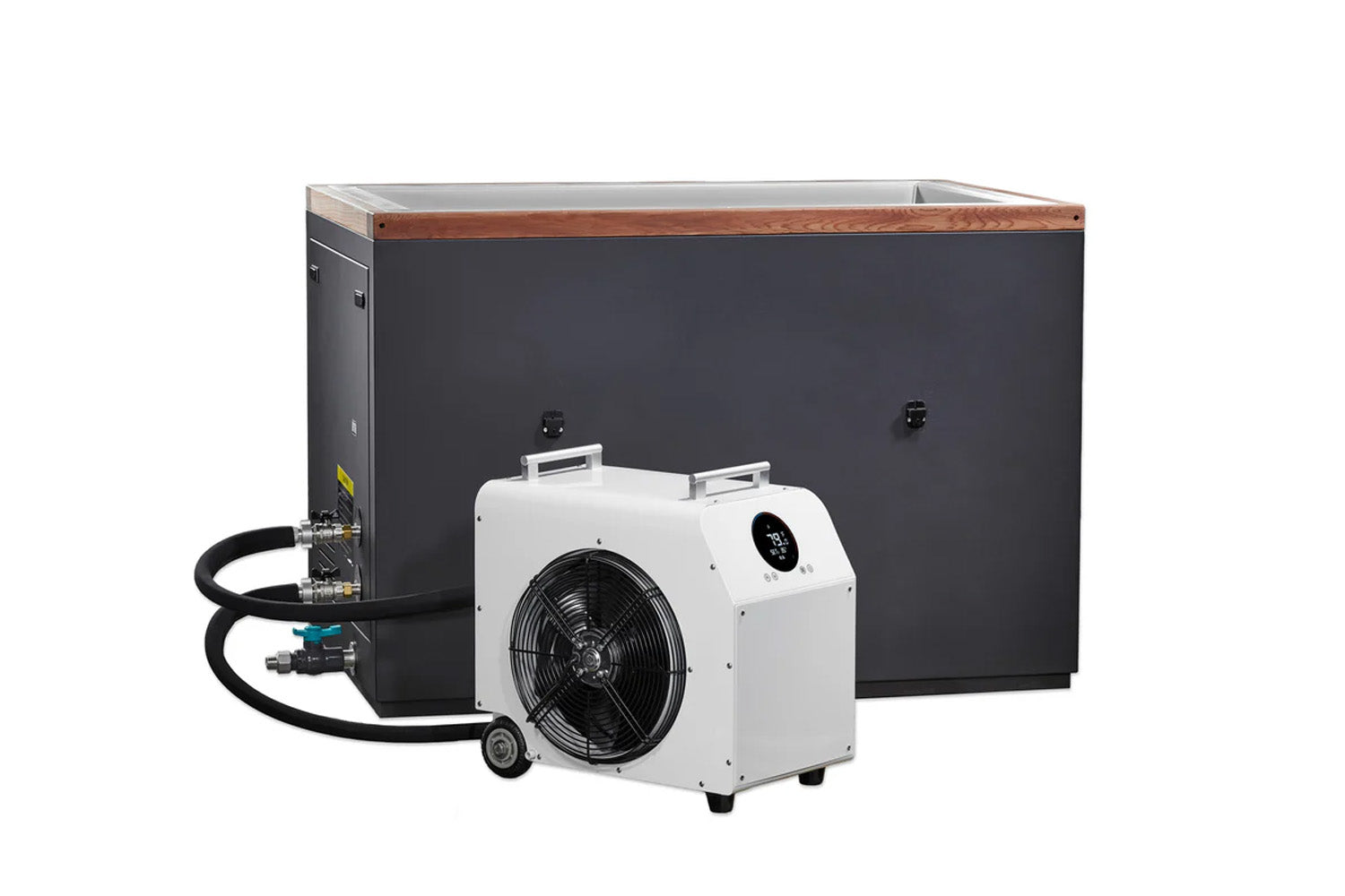 Industrial air conditioning unit with a fan