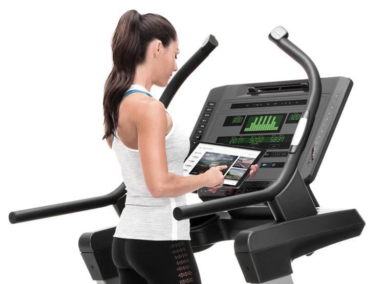 Freemotion i10.9b Incline Trainer - Top Fitness Store