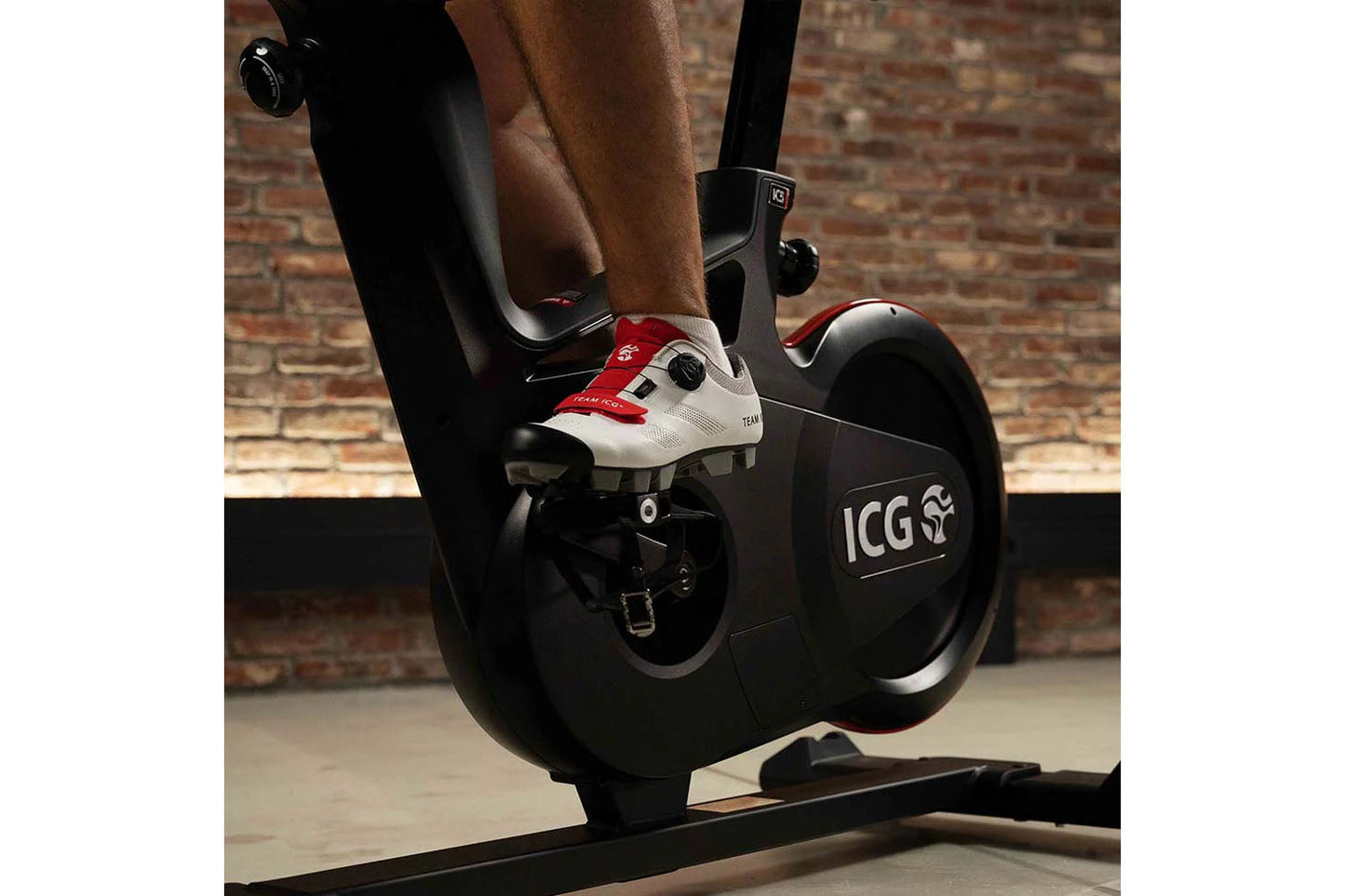 Person using an ICG exercise bike